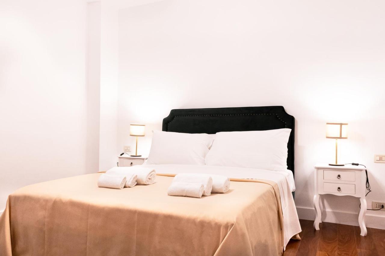 Charme & Chic San Giacomo Rome Extérieur photo
